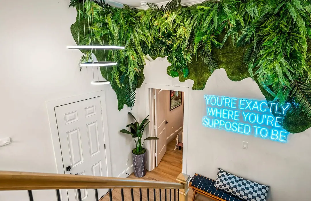 The Green Haus: Luxxe Cabana Rooftop Retreat-1
